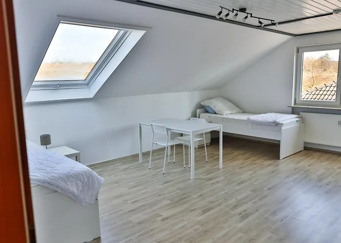 Hoeger Monteurwohnung Апартаменты Steinheim an der Murr